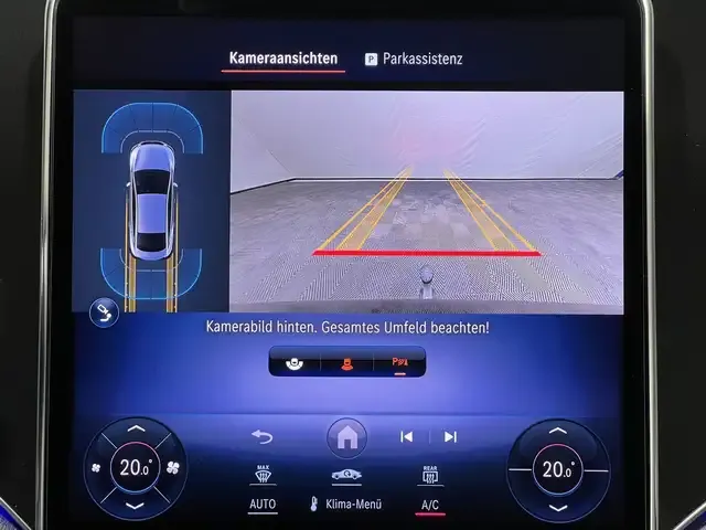 Mercedes-Benz EQE 300