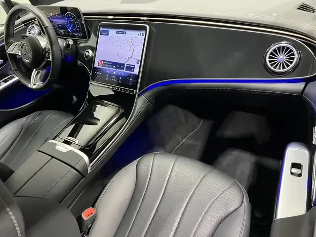 Mercedes-Benz EQE 300