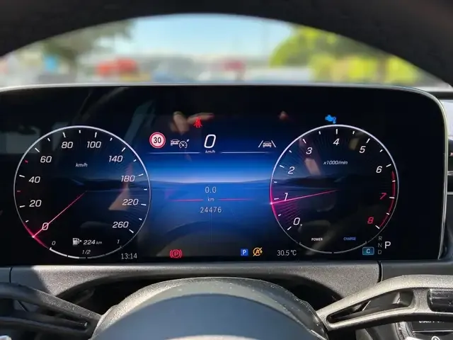 Mercedes-Benz E 200