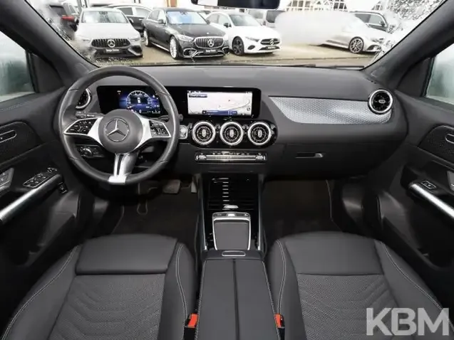 Mercedes-Benz GLA 180