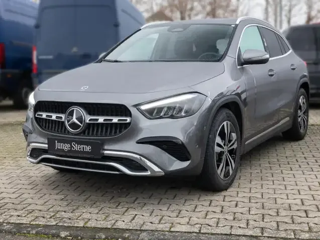 Mercedes-Benz GLA 180