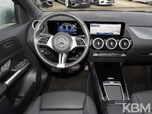 Mercedes-Benz GLA 180