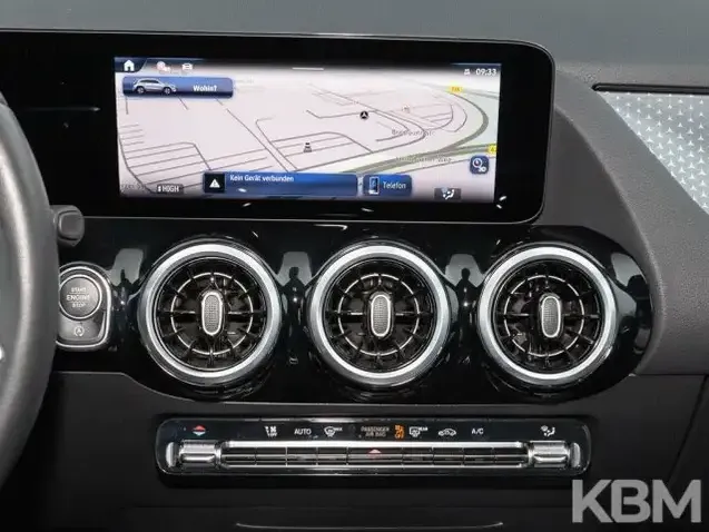 Mercedes-Benz GLA 180