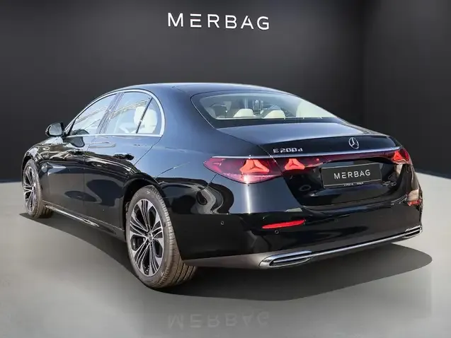 Mercedes-Benz E 200