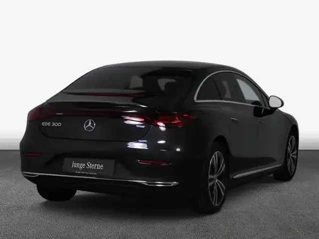 Mercedes-Benz EQE 300