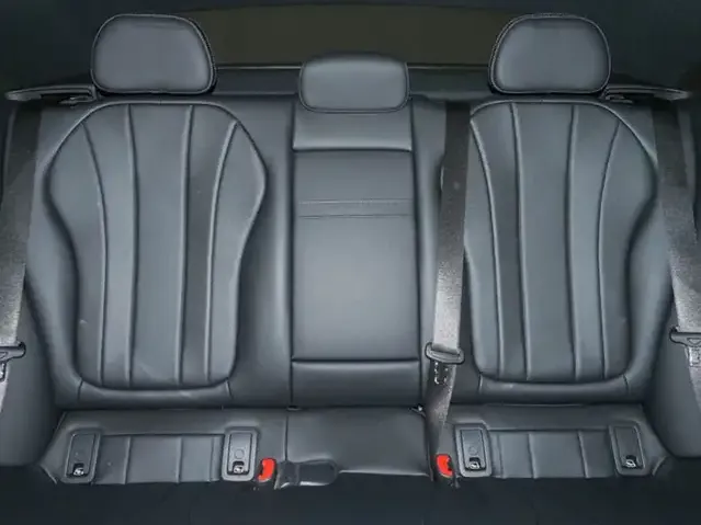 Mercedes-Benz EQE 300