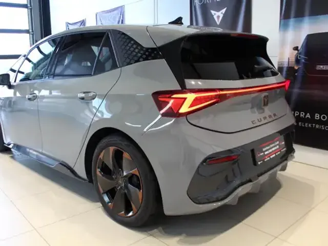 CUPRA Born