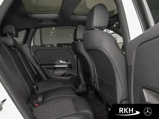 Mercedes-Benz GLA 180