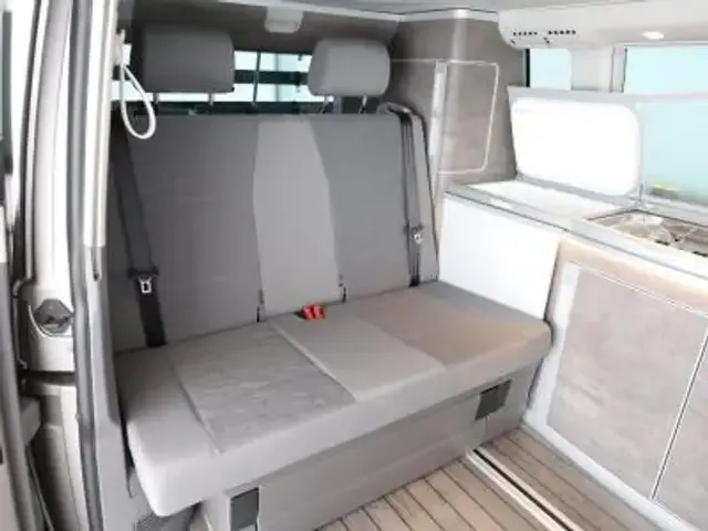 Volkswagen T6 California