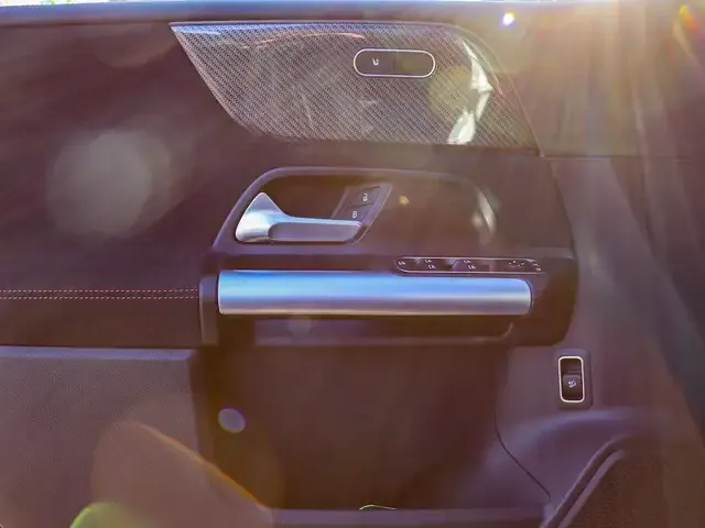Mercedes-Benz B 250
