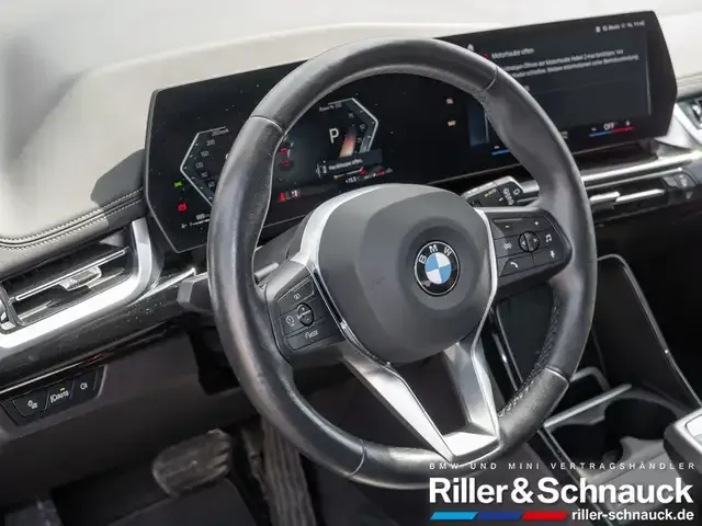 BMW 220