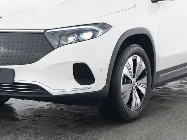 Mercedes-Benz EQA 300