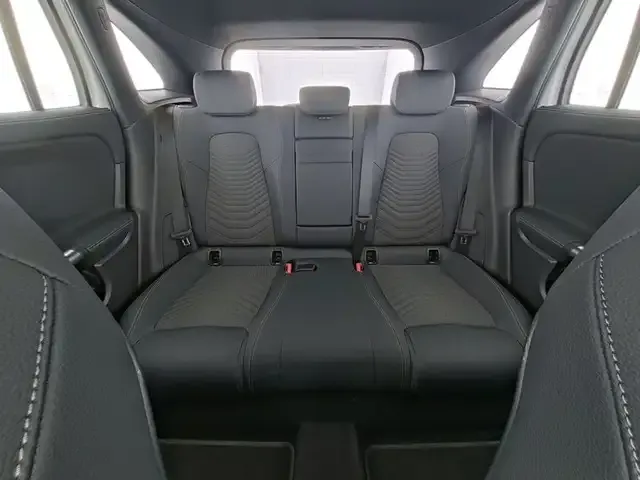 Mercedes-Benz EQA 300