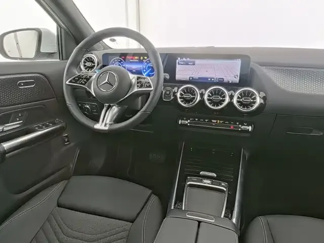 Mercedes-Benz EQA 300
