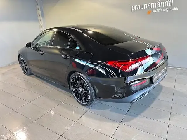Mercedes-Benz CLA 220