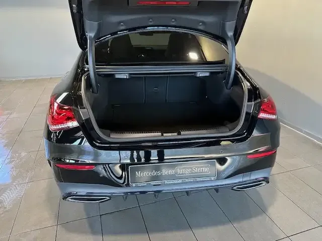 Mercedes-Benz CLA 220