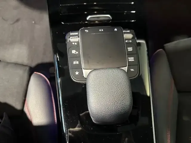 Mercedes-Benz CLA 220