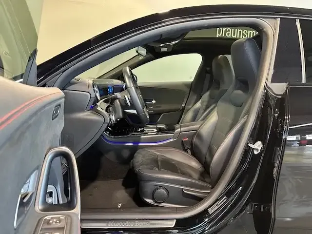 Mercedes-Benz CLA 220