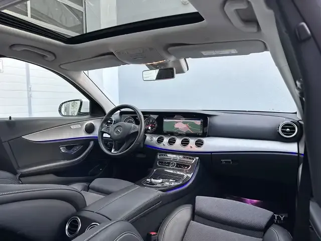 Mercedes-Benz E 300