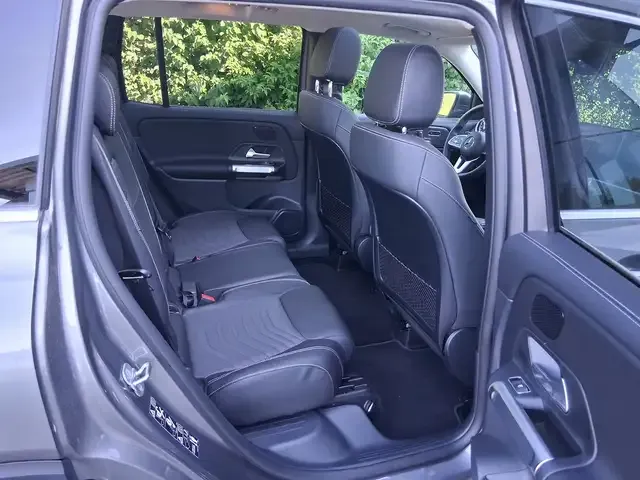 Mercedes-Benz GLB 200