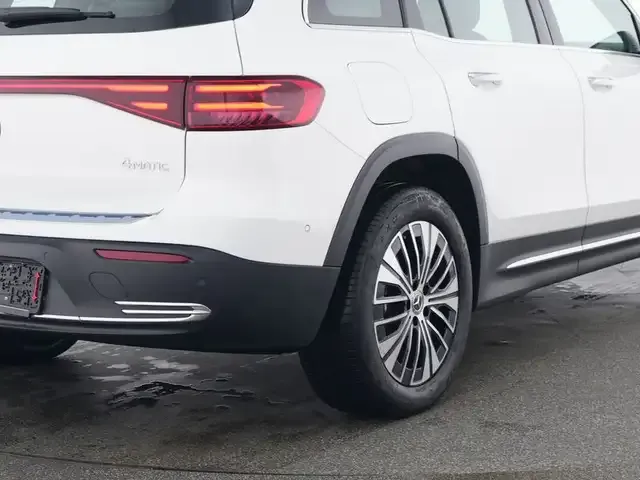 Mercedes-Benz EQB 300