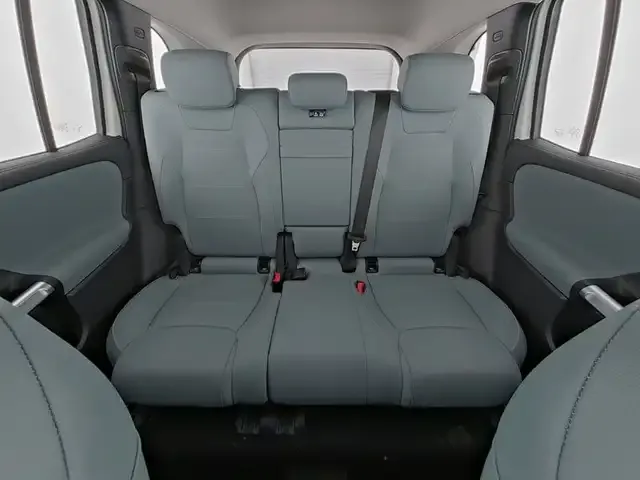 Mercedes-Benz EQB 300