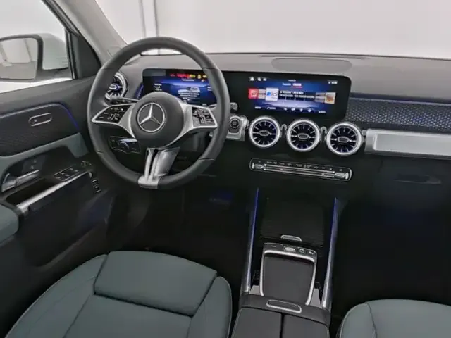 Mercedes-Benz EQB 300