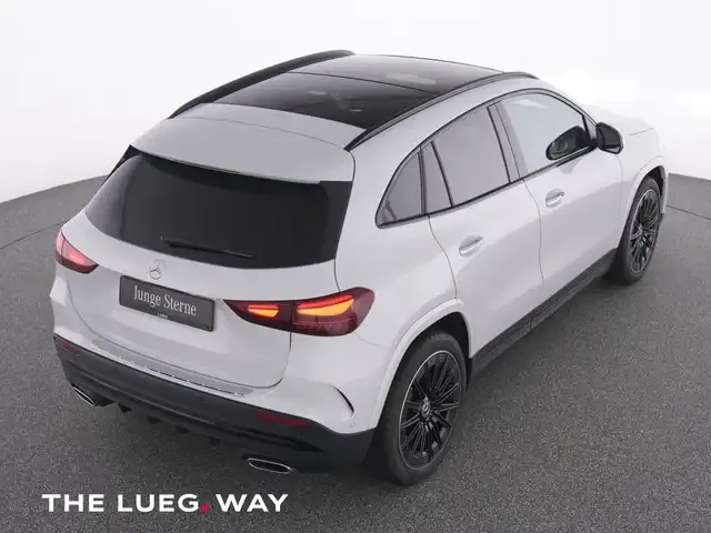 Mercedes-Benz GLA 220