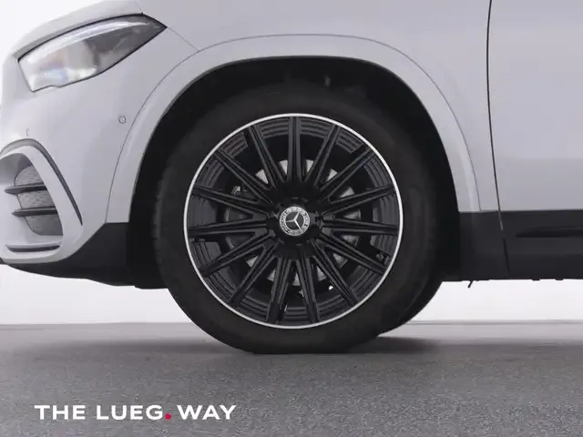 Mercedes-Benz GLA 220
