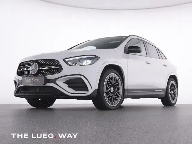 Mercedes-Benz GLA 220
