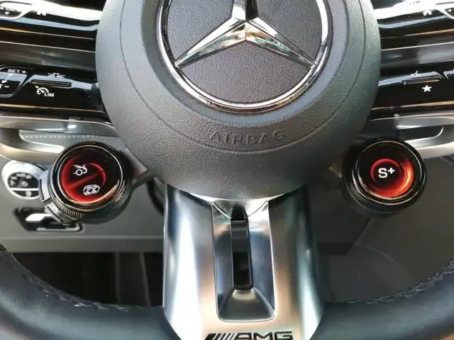 Mercedes-Benz SL 43 AMG