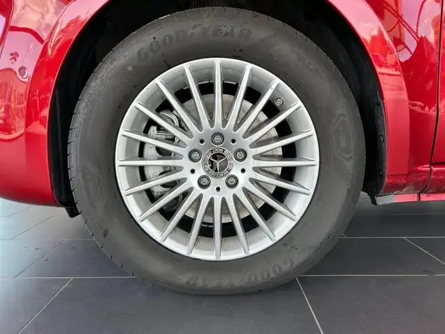 Mercedes-Benz EQV 300