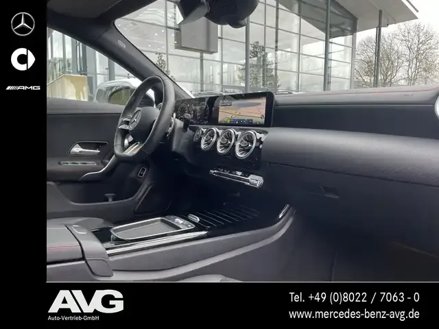 Mercedes-Benz CLA 35 AMG