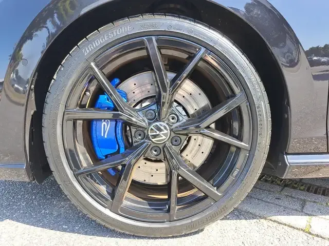 Volkswagen Golf R