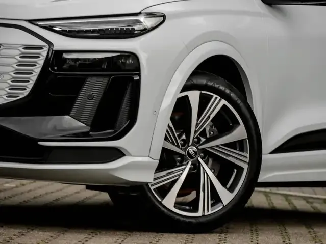 Audi SQ6