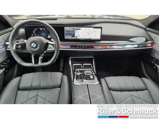 BMW 740