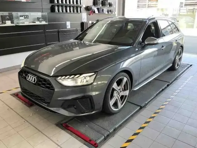 Audi S4
