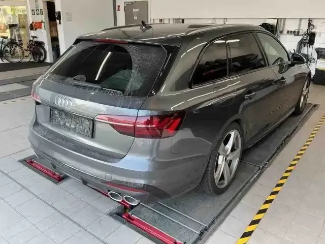 Audi S4