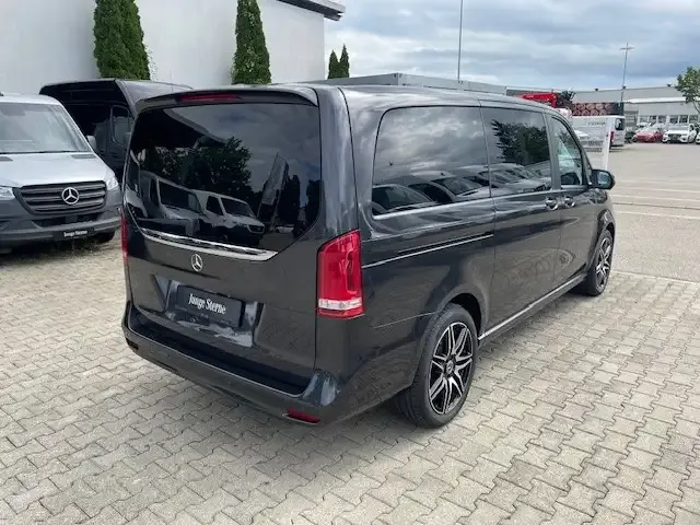 Mercedes-Benz V 250