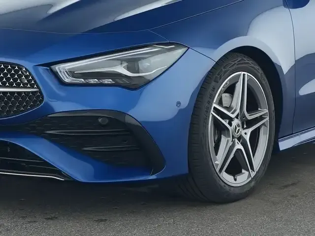 Mercedes-Benz CLA 180
