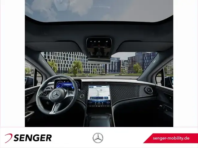 Mercedes-Benz EQE 300