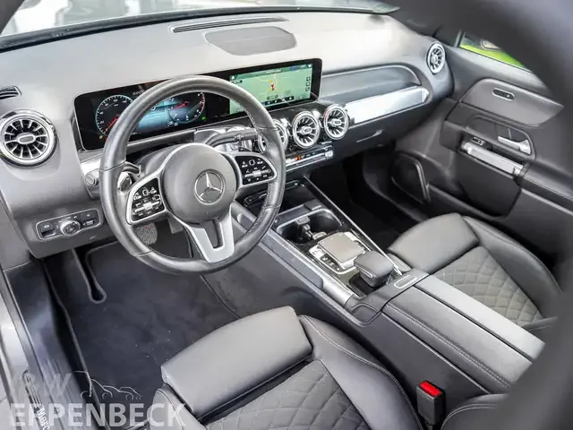 Mercedes-Benz GLB 200