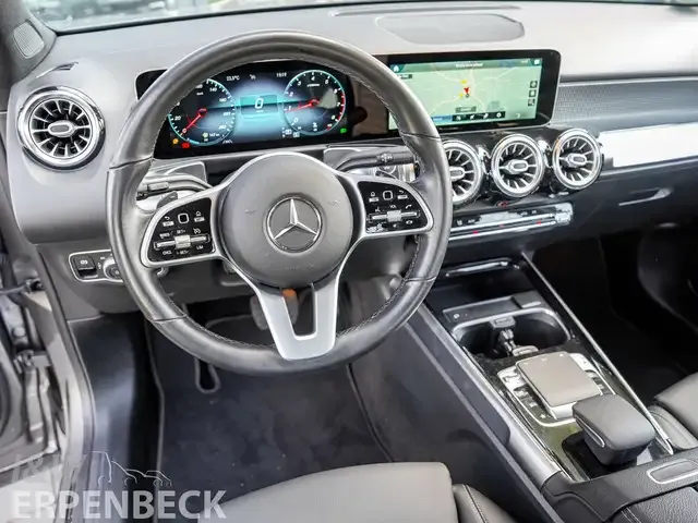 Mercedes-Benz GLB 200