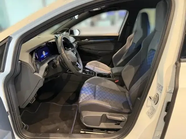 Volkswagen Golf R