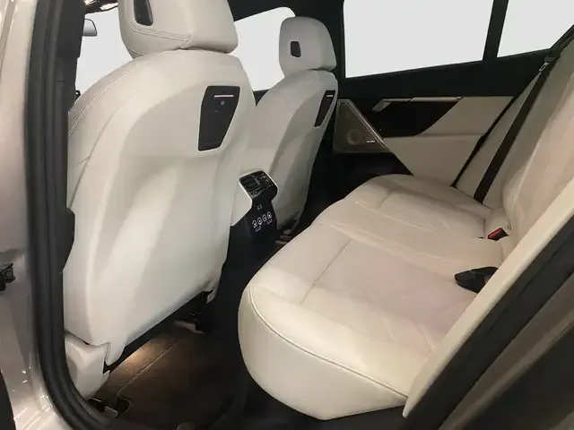 BMW 550