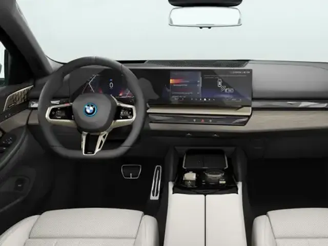 BMW 550