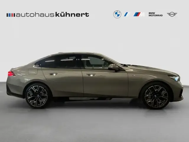 BMW 550