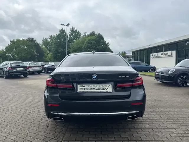 BMW 520