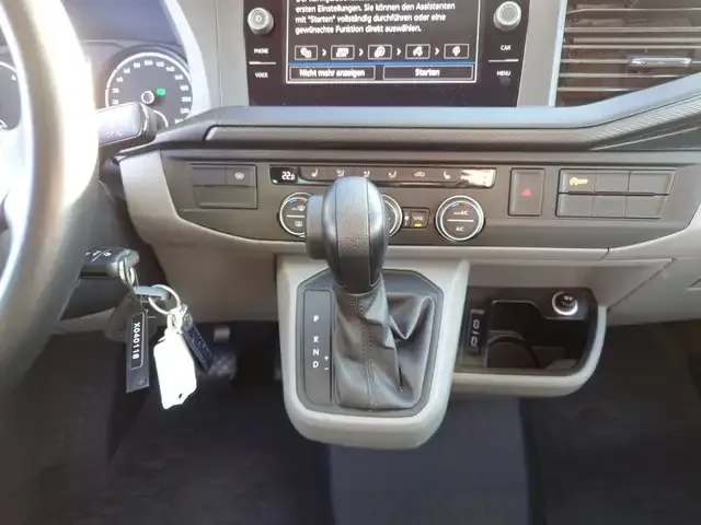 Volkswagen T6.1 Caravelle