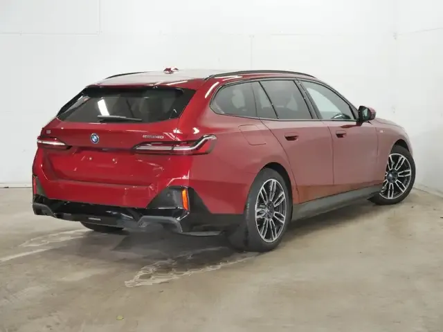 BMW i5